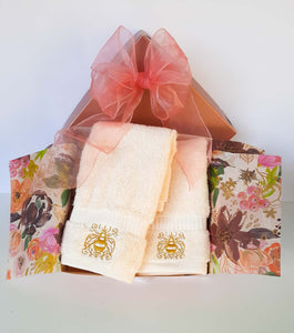 Signature Queen Bee Embroidered Washcloth Boxed Set